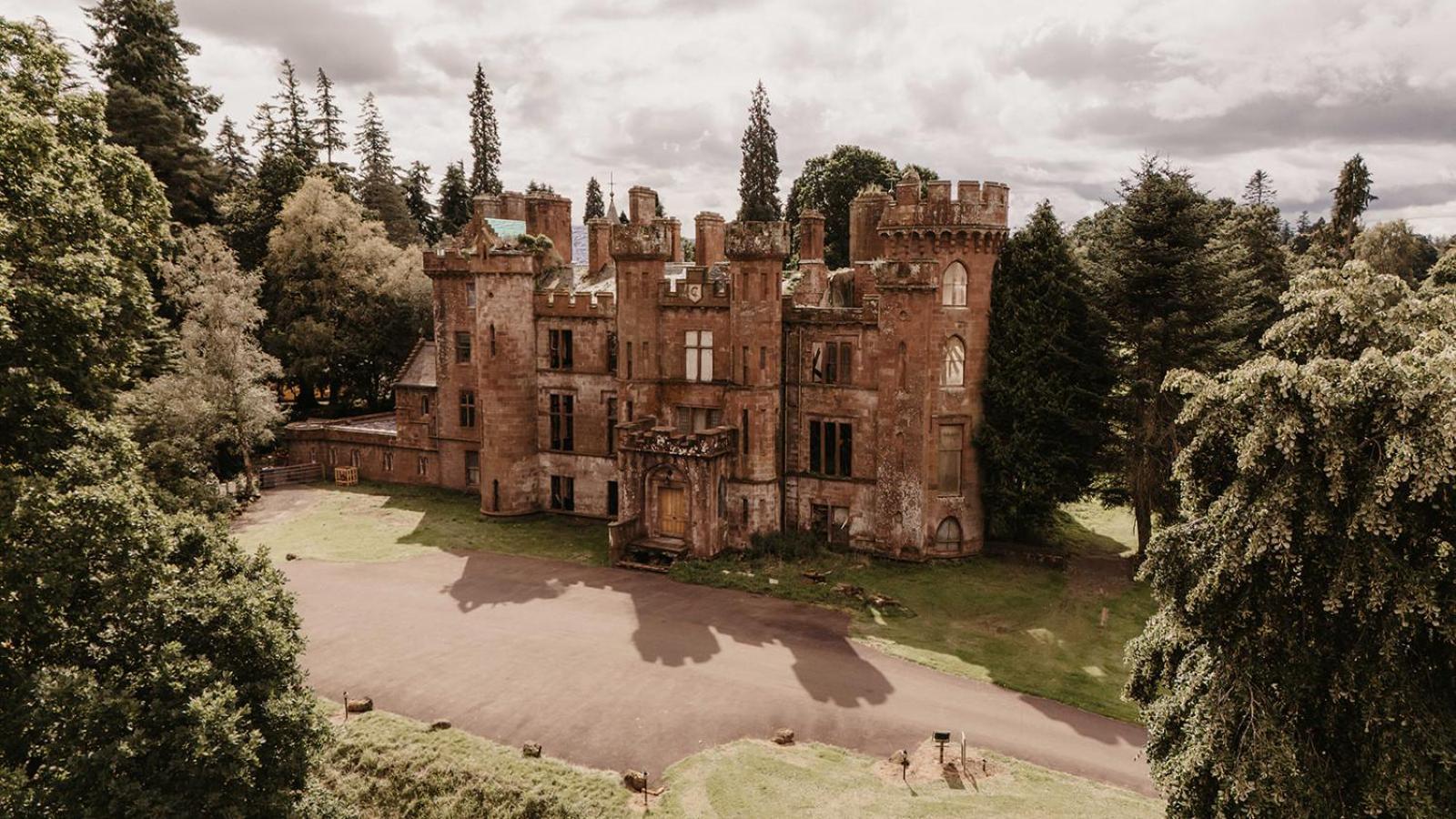 Luxury Woodland Lodge Retreat At Culdees Castle Crieff Exterior foto